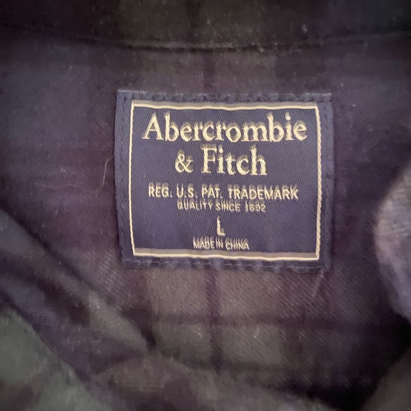 Abercrombie Men’s Flannel Button Up - Picture 3 of 4